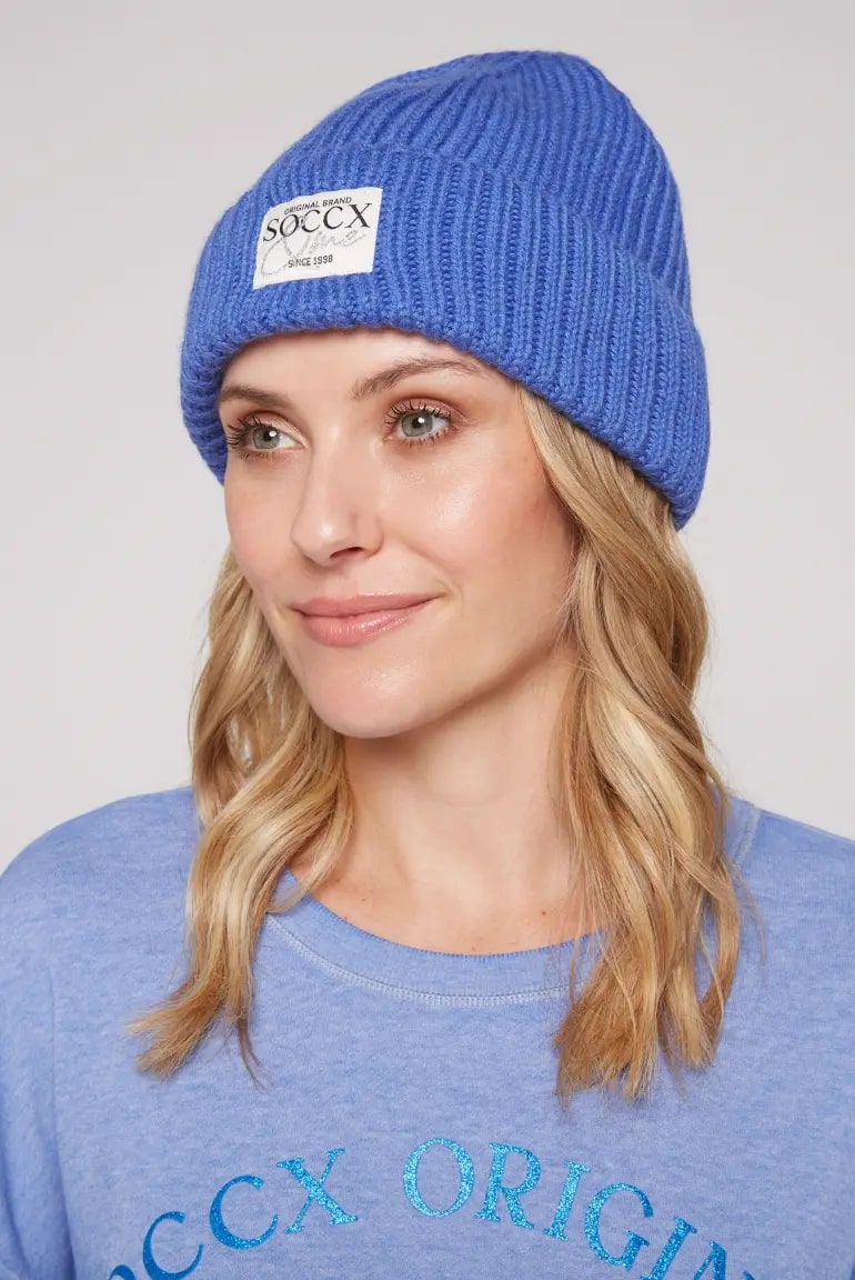 шапка vividblue